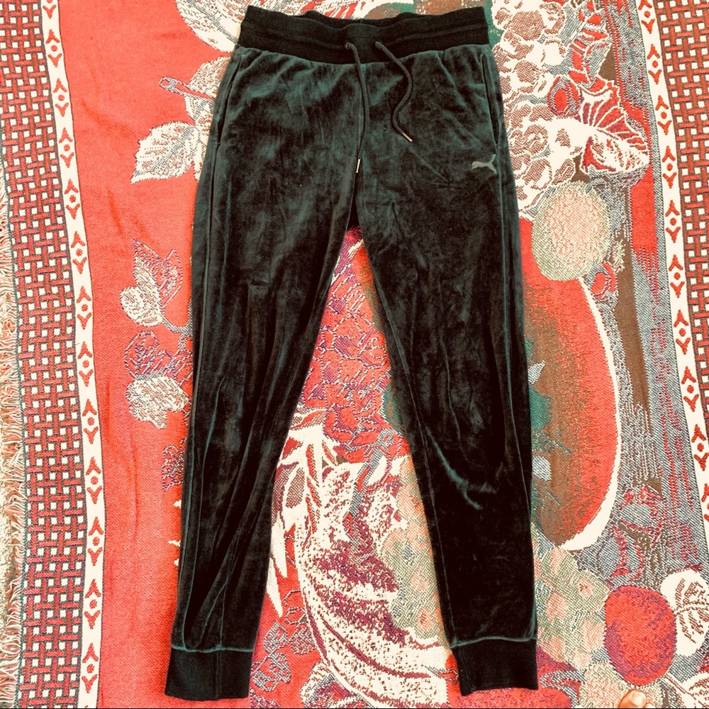 The Coziest Puma Sweatpants Ever!
